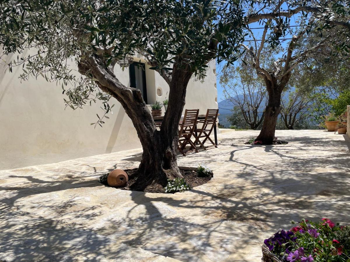 Petra & Elia Villa Megala Chorafia Екстериор снимка